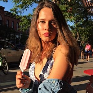 Meet your Posher, Sofia